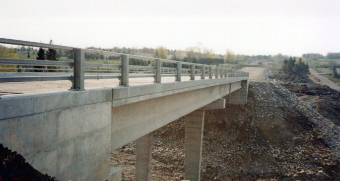 1988_Pont_Rivière_Bélair_et_route_73_-_Beauce_0003_a